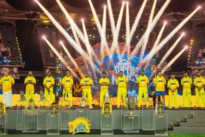 चेपॉक के मैदान पर CSK इवेंट में धोनी की ग्रैंड एंट्री पर फैंस हुए भावुक, VIDEO ने सोशल मीडिया पर लगाई आग SportsTak Hindi