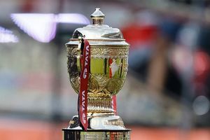 IPL के लिए BCCI की नई गाइडलाइन्स जारी, खिलाड़ियों को टीम बस में ही करना होगा सफर, मैच वाले दिन नहीं होंगे फिटनेस टेस्ट SportsTak Hindi