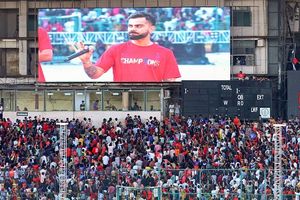 बेंगलुरु के एम चिन्नास्वामी स्टेडियम की 11 सीटें हमेशा रहेंगी खाली, IPL 2026 से पहले RCB और KSCA का बड़ा फैसला SportsTak Hindi