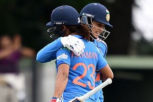 ICC Women's T20I rankings: स्मृति मांधना का रैंकिंग में दबदबा बरकरार,हरमनप्रीत कौर और दीप्ति शर्मा ने लगाई छलांग SportsTak Hindi