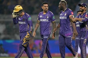 KKR के इतिहास में स्टार ऑलराउंडर को मिली सबसे खास जगह, IPL 2026 से पहले फ्रेंचाइज ने रिटायर की इस नंबर की जर्सी SportsTak Hindi