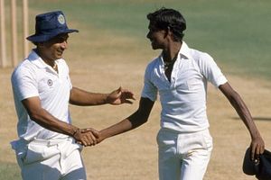 'सीनियर बल्लेबाज ने अपने जूते साफ करने को कहा', रंग के कारण डिप्रेशन में गए भारतीय दिग्गज का चौंकाने वाला खुलासा SportsTak Hindi