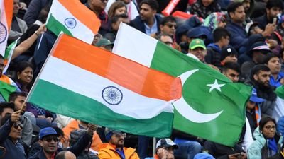 भारत की पहले ही मैच में पाकिस्तान से टक्कर,SAFF चैंपियनशिप में दोनों के बीच करो या मरो वाला मुकाबला SportsTak Hindi