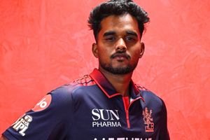 IPL 2026 में धूम मचाने को तैयार ट्रक ड्राइवर का बेटा, RCB ने खरीदने के लिए खर्च कर दिए थे 5.20 करोड़ रुपये SportsTak Hindi