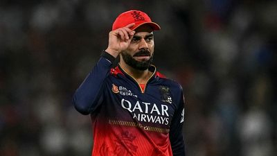 'वह कम क्रिकेट खेल रहे हैं और...',विराट कोहली की IPL 2026 की तैयारियों पर हेड कोच की बड़ी बात SportsTak Hindi