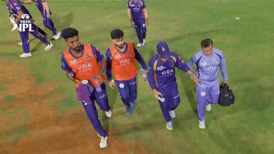 IPL 2026: अजिंक्य रहाणे का अपनी चोट को लेकर खुलासा, मु्ंबई इंडियंस के खिलाफ बीच मैच छोड़ना पड़ा था मैदान SportsTak Hindi