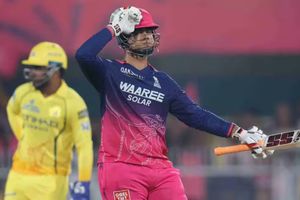 वैभव सूर्यवंशी को IPL 2026 के लिए मिली खुली छूट, मीडिया को लेकर भी आई सलाह, पराग का खुलासा SportsTak Hindi