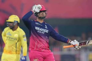 RR vs CSK : वैभव सूर्यवंशी ने 15 गेंद में फिफ्टी उड़ाने के बाद खोला बड़ा राज, कहा - जायसवाल मुझे सिंगल लेने... SportsTak Hindi