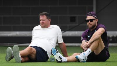 'उनसे क्या उम्मीद करोगे जो...', इंग्लैंड क्रिकेट में घमासान, की-मैक्कलम के विरोध में उतरे क्रिकेटर SportsTak Hindi