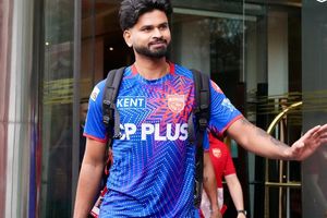 IPL 2026: श्रेयस अय्यर के खिलाफ BCCI का एक्शन, पंजाब किंग्स की जीत के बाद कप्तान को मिली सजा SportsTak Hindi