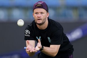 IPL 2026 से ऐन वक्त पर हटने के बाद बेन डकेट को मिली सजा, इस वजह से लगा फाइन SportsTak Hindi