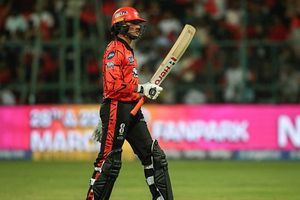 अभिषेक शर्मा मुश्किल में फंसे, सनराइजर्स हैदराबाद की जीत के बाद BCCI ने दी सजा, जानें क्यों गिरी गाज? SportsTak Hindi