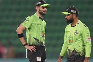 PSL: पाकिस्तान के स्टार बल्लेबाज पर बॉल टेंपरिंग के लिए लगेगा बैन, PCB ने अपील खारिज करके दिया झटका SportsTak Hindi