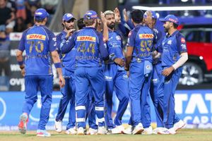 IPL 2026: दिल्ली कैपिटल्स के खिलाफ मैच से पहले ताकतवर हुई मुंबई इंडियंस की टीम, यह सूरमा स्क्वॉड में शामिल SportsTak Hindi