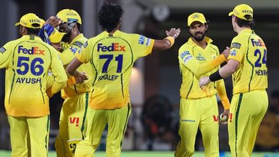 IPL 2026: CSK का ऐसे कैसे आगे बढ़ेगा सफर? दो मैचों में ही सामने आ गई पांच बार की चैंपियन की सबसे बड़ी कमजोरी SportsTak Hindi