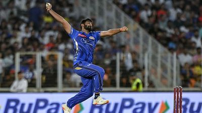 IPL 2026: जसप्रीत बुमराह ने DC के खिलाफ मैदान पर कदम रखते ही रचा इतिहास, रोहित शर्मा- हरभजन के एलीट क्लब में शामिल SportsTak Hindi