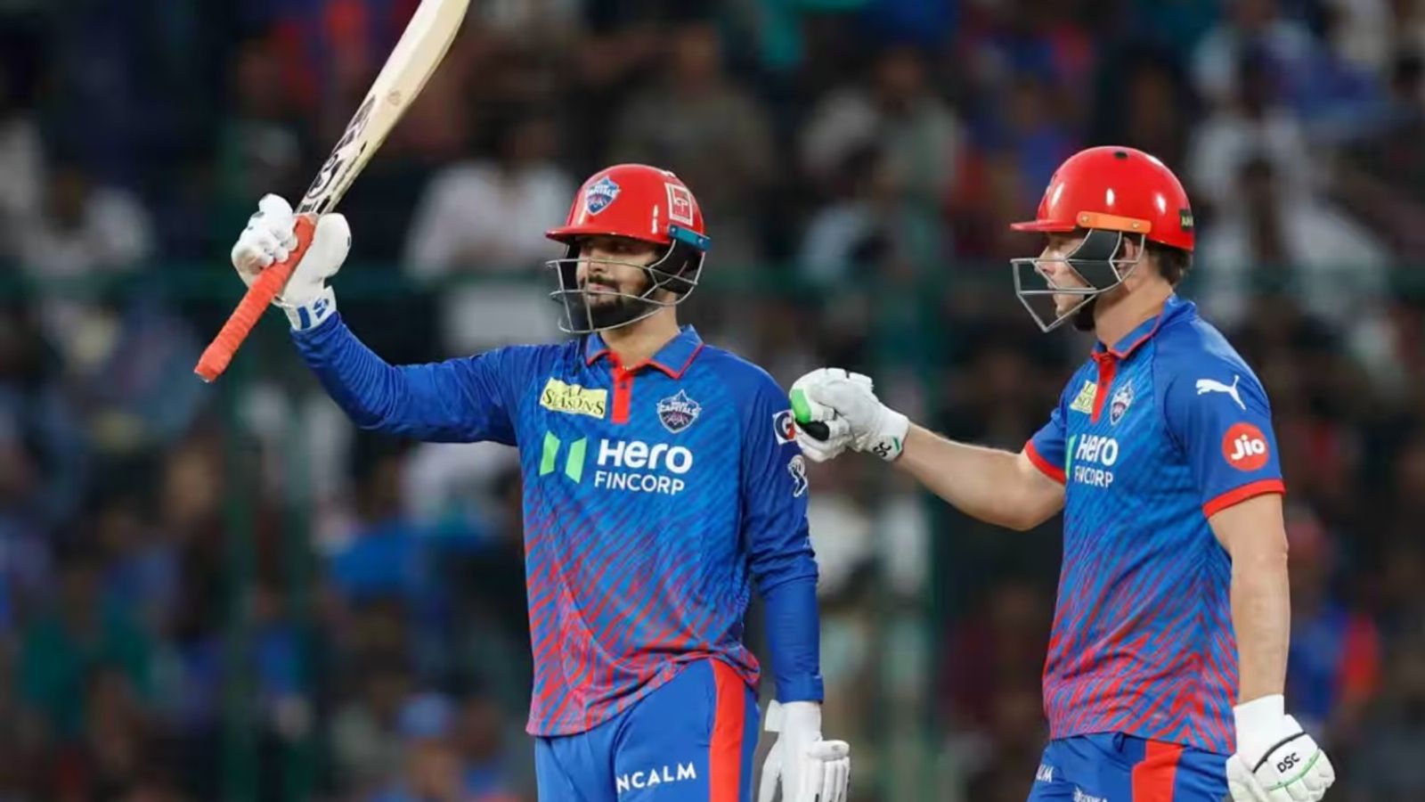 DC vs MI: समीर रिजवी के तूफान के आगे मुंबई इंडियंस की सिट्टी-पिट्टी गुम, दिल्ली ने 6 विकेट से हराया समीर रिजवी ने मुंबई इंडियंस के खिलाफ 90 रन की पारी खेली. (Photo: BCCI)