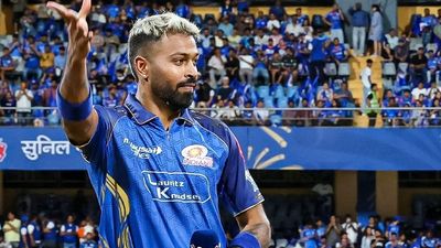 IPL 2026: राजस्थान रॉयल्स के खिलाफ क्या हार्दिक पंड्या खेलेंगे? मुंबई इंडियंस के कप्तान की हेल्थ पर आई बड़ी अपडेट SportsTak Hindi