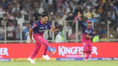 तुषार देशपांडे 6 गेंदों में 11 रन बचाकर बने हीरो, तो डेल स्टेन ने रखी बड़ी मांग, कहा - भारतीय सेलेक्टर्स अब... tushar deshpande