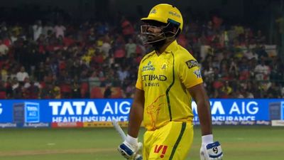 'राजस्थान रॉयल्स के लिए लंबे समय तक खेलने से...', संजू सैमसन के लगातार तीसरे मैच में फ्लॉप होने पर CSK के कोच ने अब क्या कहा? SportsTak Hindi