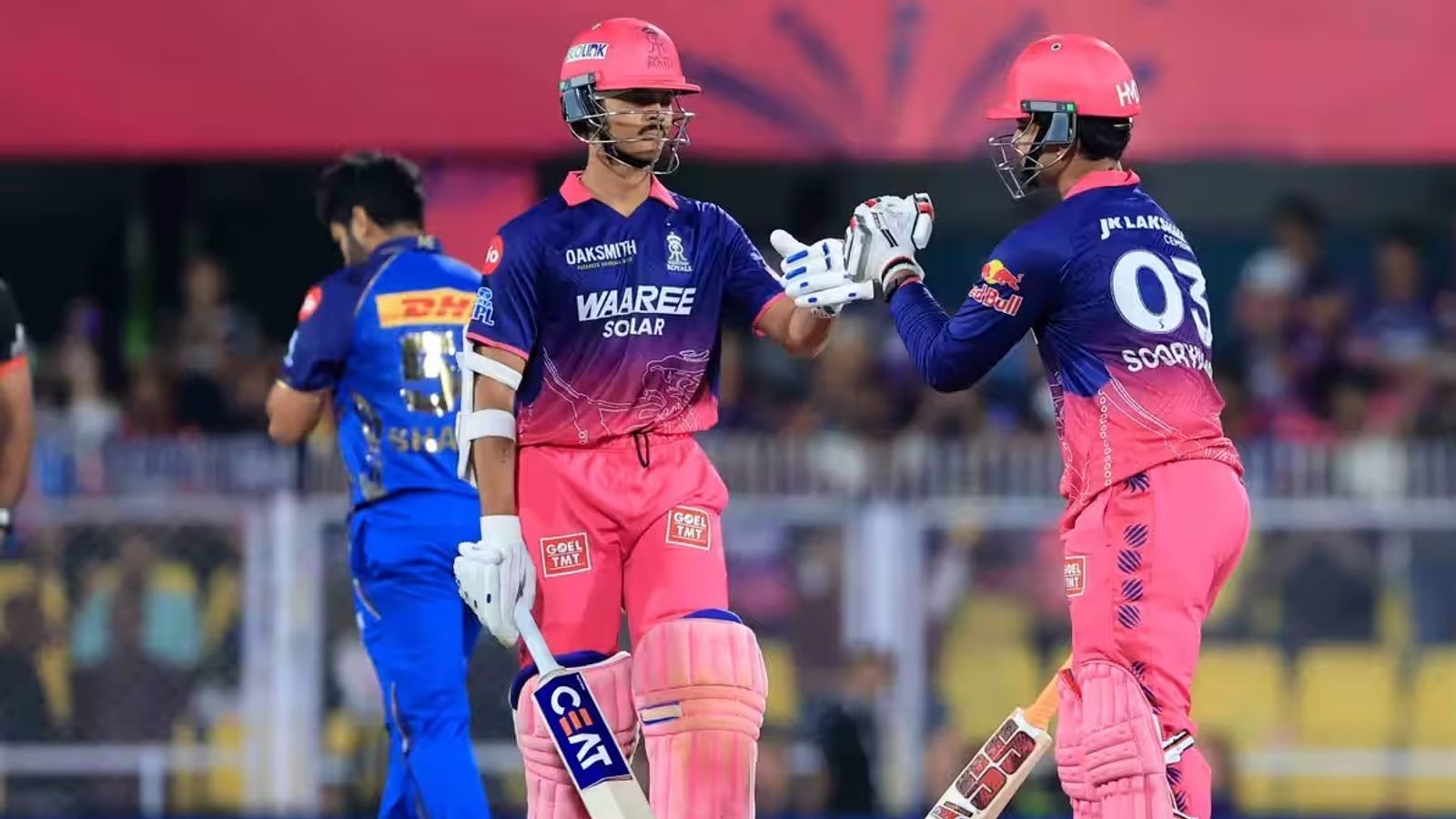 'मैं जानता था वो बुमराह को...', यशस्वी जायसवाल ने वैभव सूर्यवंशी को लेकर जीत के बाद दिया विस्फोटक बयान यशस्वी जायसवाल और वैभव सूर्यवंशी