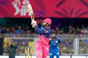 वैभव सूर्यवंशी ने बुमराह की गेंद पर सिक्स लगाने और जीत दर्ज करने के बाद तोड़ी चुप्पी, इन 4 शब्दों में बयां किया सबकुछ SportsTak Hindi