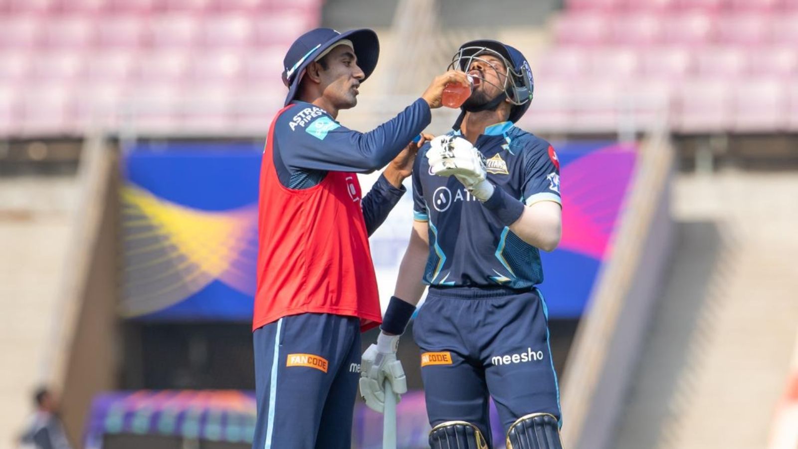 IPL 2026: BCCI का बड़ा फैसला, बदला यह नियम, मैच से बाहर रहने वाले खिलाड़ियों पर कसा शिकंजा बीसीसीआई ने आईपीएल मैच के दौरान अतिरिक्त खिलाड़ियों के इस्तेमाल पर पाबंदी लगा दी. (Photo: BCCI)