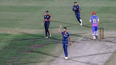 DC vs GT: दो विकेट, एक छक्का- एक चौका, गुजरात टाइटंस की एक रन की जीत में हाईवोल्टेज ड्रामा, जानें आखिरी ओवर में क्या- क्या हुआ? SportsTak Hindi