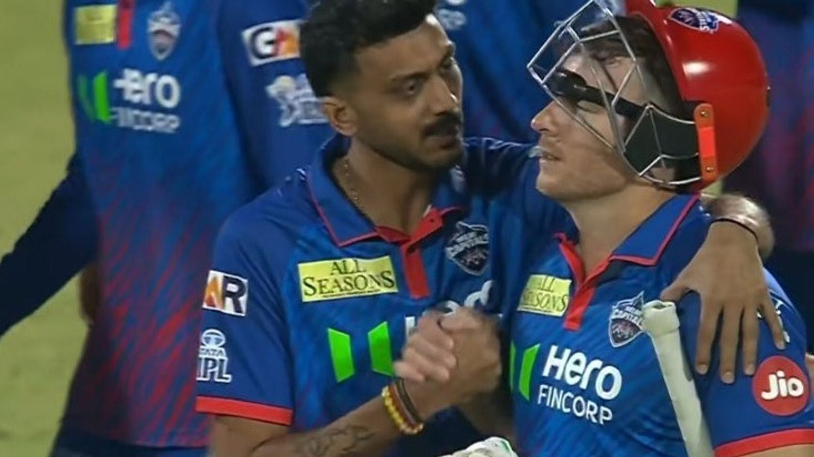 डेविड मिलर के बचाव में उतरे सुनील गावस्कर, GT के खिलाफ एक रन लेने से मना करने वाले विवाद पर रवि शास्त्री की दिलाई याद डेविड मिलर ने नाबाद 41 रन बनाए. (PC: X)