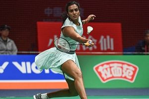 भारत को बड़ा झटका, लक्ष्य सेन के बाद पीवी सिंधु भी Asia Championships से बाहर, आयुष शेट्टी का सफर आगे बढ़ा SportsTak Hindi