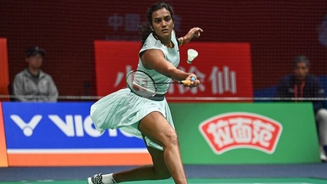 भारत को बड़ा झटका, लक्ष्य सेन के बाद पीवी सिंधु भी Asia Championships से बाहर, आयुष शेट्टी का सफर आगे बढ़ा पीवी सिंधु का सफर प्री क्वार्टर फाइनल में थमा. (PC: Getty)