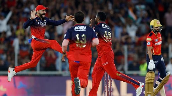 Romario Shepherd of Royal Challengers Bengaluru celebrates