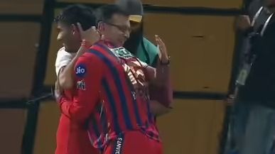 sanjiv goenka heartfelt hug for mukul Choudhary