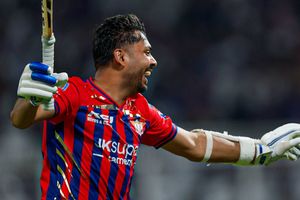 LSG के सामने था छह गेंदों में 14 रन का लक्ष्य, फिर 21 साल के बल्लेबाज ने किया चमत्कार, जानें आखिरी ओवर में क्या हुआ? SportsTak Hindi