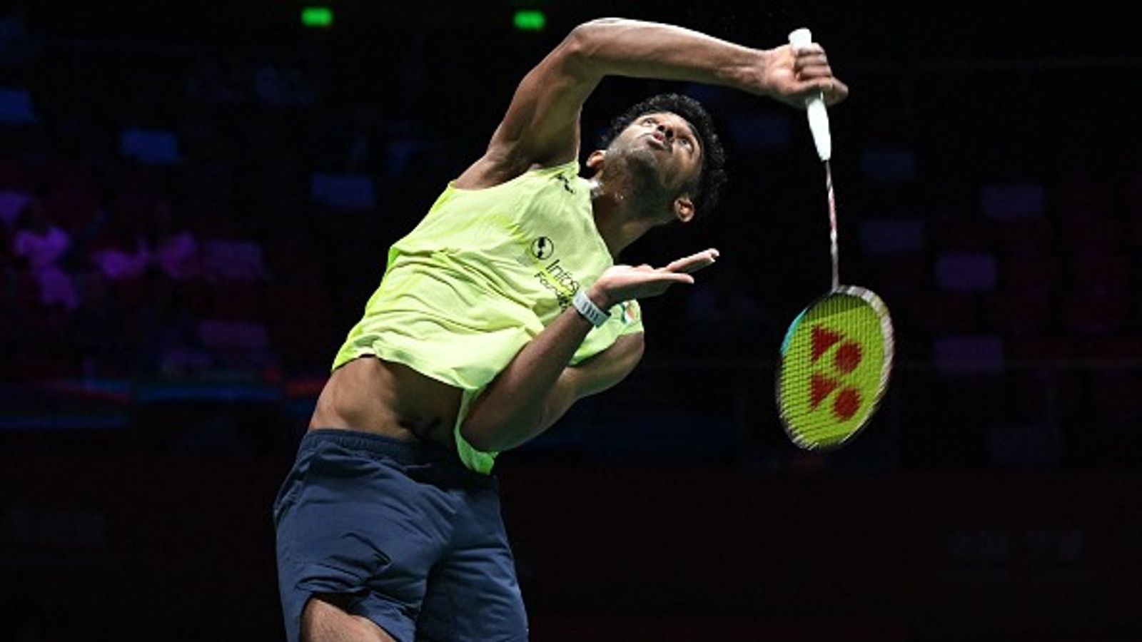 Asia Championships: भारत के आयुष शेट्टी की हाहाकारी जीत, तीसरे नंबर के खिलाड़ी को हरा सेमीफाइनल में बनाई जगह आयुष शेट्टी एशिया बैडमिंटन चैंपियनशिप के सेमीफाइनल में पहुंच गए. (PC: Getty)