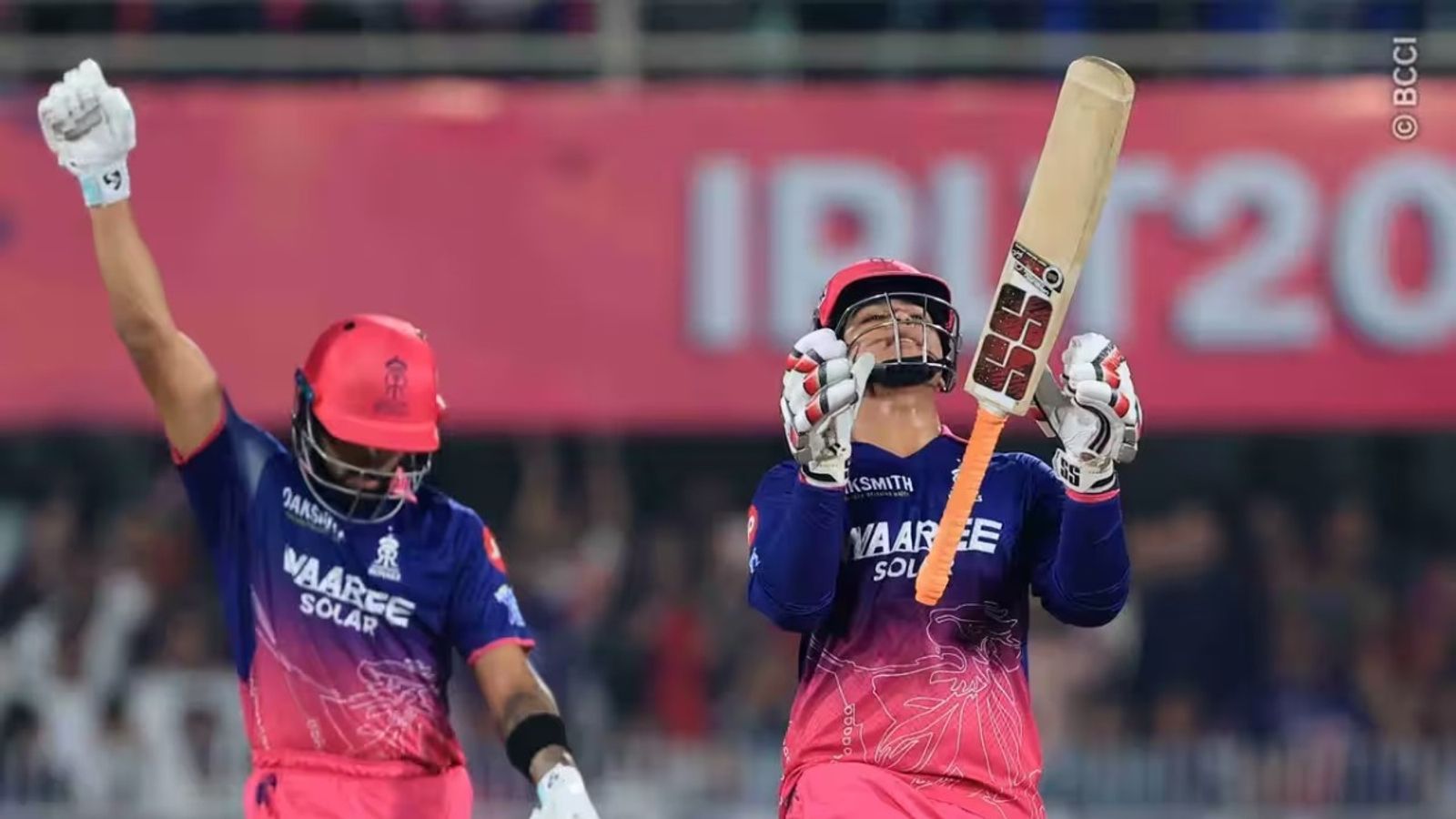 RR vs RCB : सूर्यवंशी-जूरेल के तूफान में उड़ी RCB, 202 रन के लक्ष्य का खिलौना बनाकर राजस्थान ने लगाया जीत का 'चौका' वैभव सूर्यवंशी और ध्रुव जूरेल