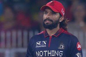 RR के खिलाफ इस गेंदबाज को खिलाना भूली RCB! हार के बाद कप्तान रजत पाटीदार ने मानी गलती SportsTak Hindi