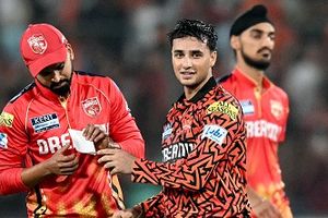 IPL 2026: PBKS और SRH में किसका पलड़ा भारी, लाइव स्ट्रीमिंग से लेकर वेदर और पिच रिपोर्ट तक की हर एक डिटेल यहां जानें SportsTak Hindi