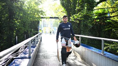 3 साल पहले छोड़ा फर्स्ट क्लास क्रिकेट, अब सब्सटीट्यूट के तौर पर करना पड़ा डेब्यू, तय की 321 KM की दूरी SportsTak Hindi