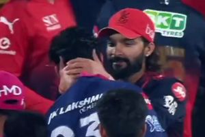 RCB के कप्तान रजत पाटिदार ने हार के बाद सूर्यवंशी की पकड़ी गर्दन, वायरल हुआ VIDEO SportsTak Hindi