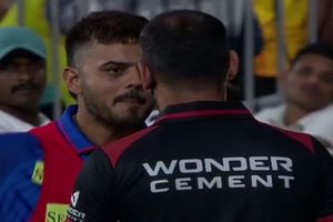 दिल्ली कैपिटल्स के नीतीश राणा को BCCI ने दी सजा, अंपायर से बहस के दौरान गलत शब्दों का इस्तेमाल करने पर लगाया भारी जुर्माना SportsTak Hindi