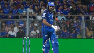 Rohit sharma injury update: कितनी गंभीर है रोहित शर्मा की चोट? 19 रन बनाकर दर्द में छोड़ना पड़ गया था मैदान SportsTak Hindi