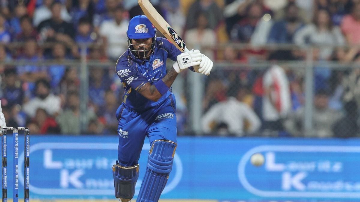 मुंबई इंडियंस ने लगातार तीन मैच गंवा द‍िए. (PC: ipl x)