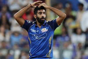 'मुंबई को अब बुमराह से आगे देखना होगा', 122 गेंदों से विकेट को तरसने वाले जस्सी भाई को लेकर RCB के खिलाड़ी ने क्या कहा ? SportsTak Hindi