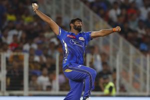 IPL में इन बॉलर्स ने बिना विकेट लिए फेंकी सबसे ज्यादा गेंद, सबसे आगे ये भारतीय, बुमराह हुए शामिल SportsTak Hindi