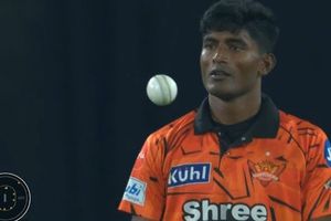 फटे जूतों से खेलने वाला बना राजस्थान रॉयल्स का काल, जानें कौन हैं SRH के साकिब हुसैन? SportsTak Hindi