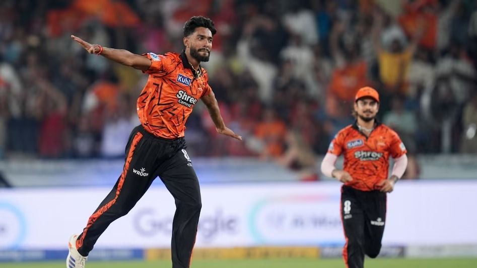 SRH vs RR IPL 2026: 3 wickets in 6 balls! प्रफुल्ल हिंगे विदर्भ से आते हैं.