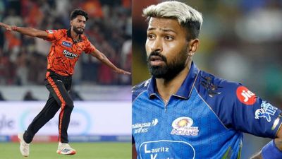 हार्दिक पंड्या को प्रफुल्ल हिंगे ने जब यॉर्कर-बाउंसर से किया परेशान, जवाब मिला- तुझे तो मैं... SportsTak Hindi