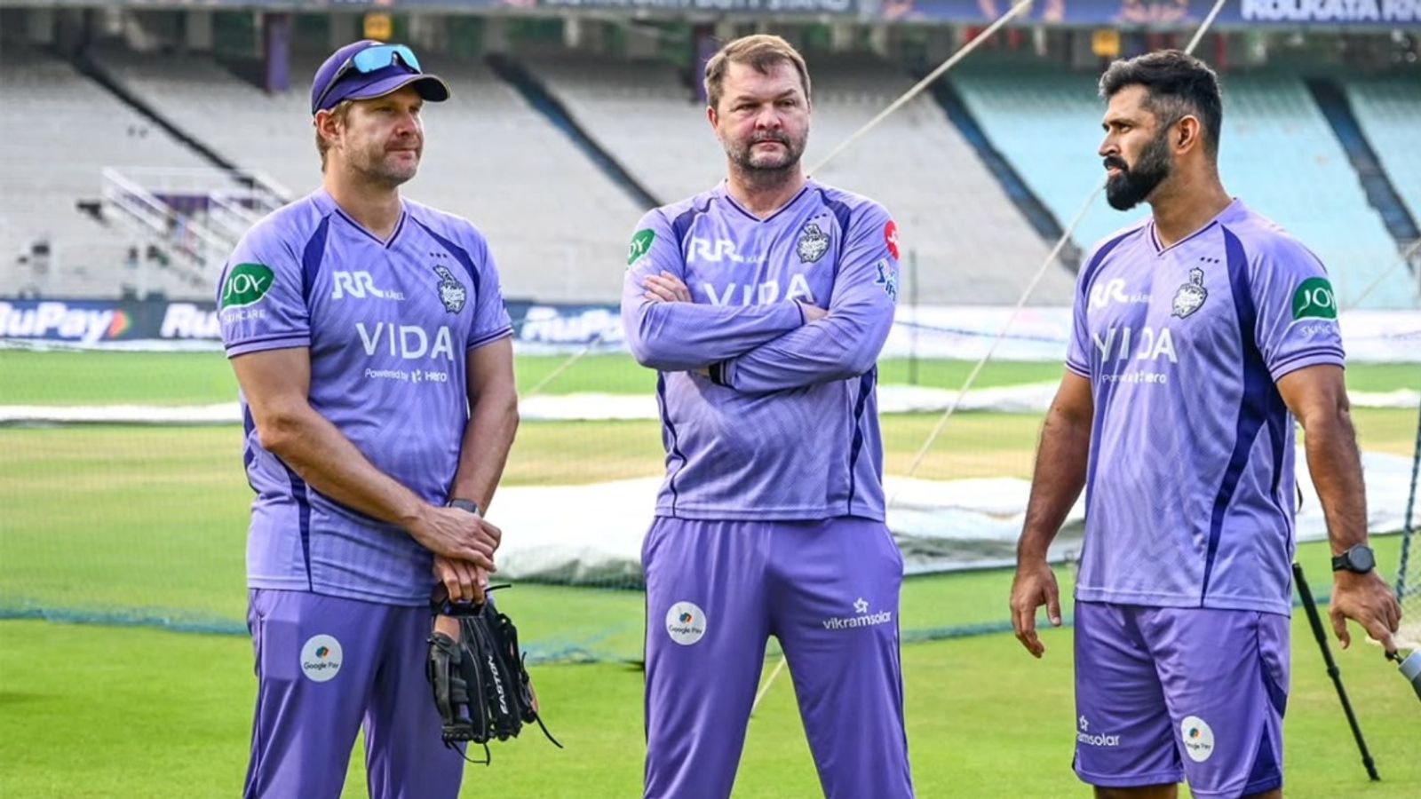 5 मैच, 0 जीत, KKR को इस दिग्गज ने दी सीख, बोले- खिलाड़ी की कीमत देखकर टीम थोड़ी बनती है केकेआर का आईपीएल 2026 में बुरा हाल है.