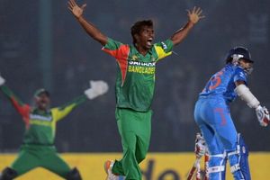 IPL 2026 के बीच इस गेंदबाज ने 36 की उम्र में इंटरनेशनल क्रिकेट से लिया संन्यास, इमोशनल पोस्ट लिख किया ऐलान SportsTak Hindi